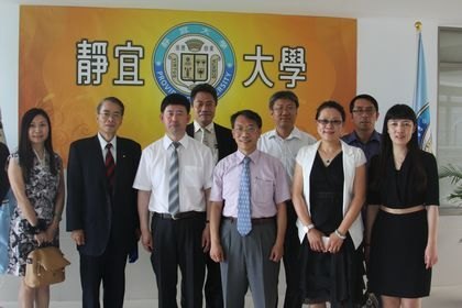 ���Ӷ�У��һ�и�̨�����