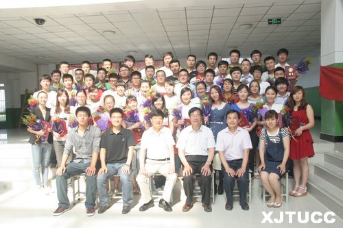 西安交通大学城市学院举行2013届校友联络员聘任大会