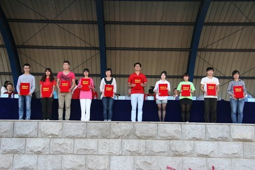 吉林农业科技学院举行“超越梦想 与爱同行”大型手语操大赛吉林农业科技学院举行“超越梦想 与爱同行”大型手语操大赛