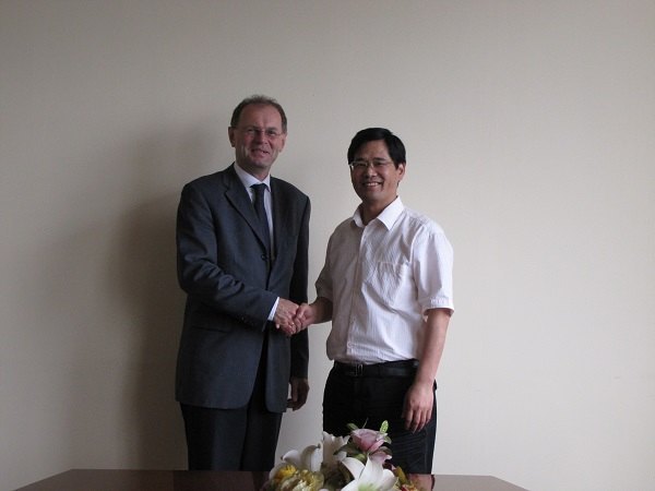 世界著名科学家德国亚琛工业大学Carsten Bolm教授来校讲学