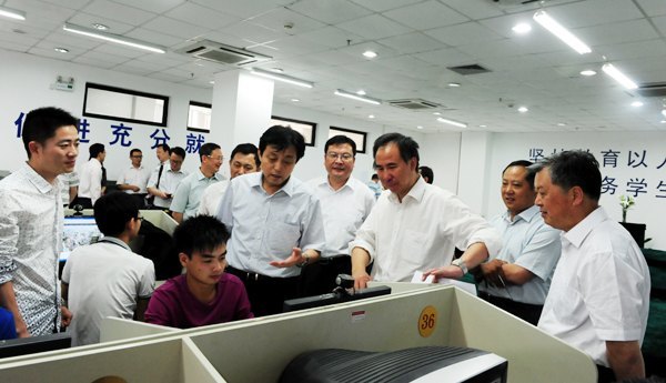 副省长谢广祥来黄山学院调研大学生就业工作