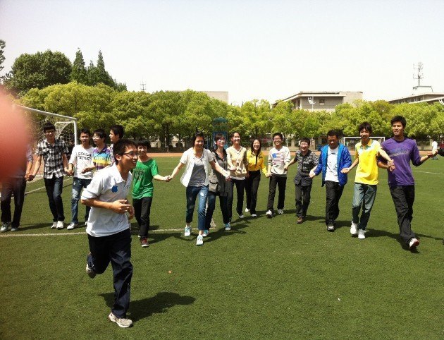 ������ҵ��ѧ�ھŽ��������������»Բ����Ļ