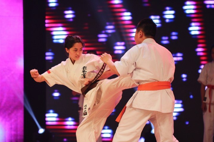 ����ѧԺ���С���ʰ�쵣��ž����롱�����������Ļ��ڱ�Ļ����