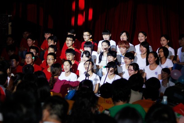 ����ѧԺ�׽��ҵ����Բ��лĻ