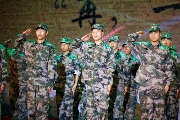 ����ѧԺ�׽��ҵ����Բ��лĻ