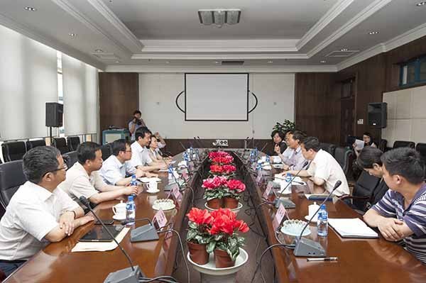 ɽ��ʡ�����������ǡ�����ϯ������У����