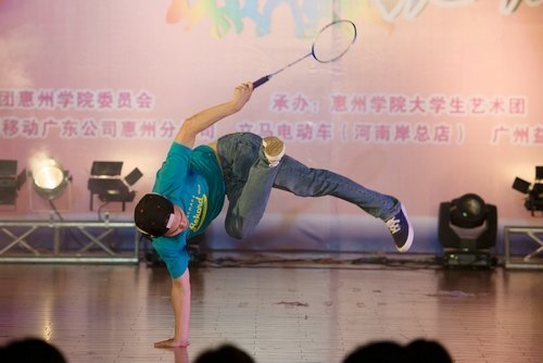 �����У԰�赸�����趯�ഺ��������