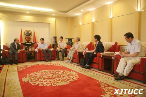 日本城西国际大学副校长仓林真砂斗一行三人来访西安交通大学城市学院