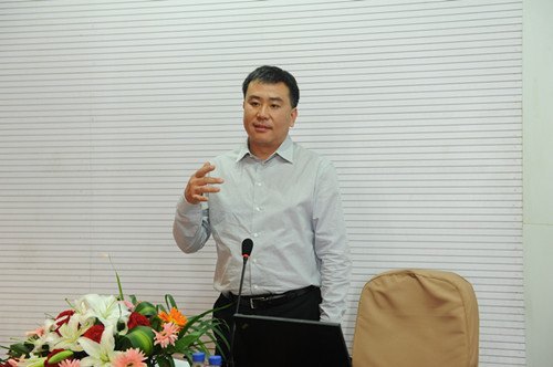 长春建筑学院客座教授罗川先生、徐建先生来校讲座交流