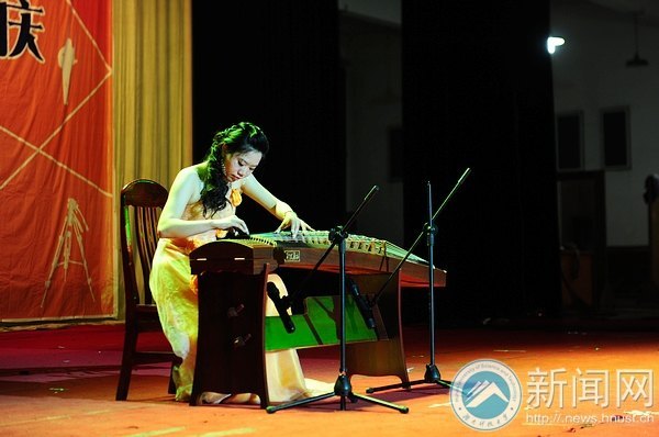 校园记者节 大通十年梦