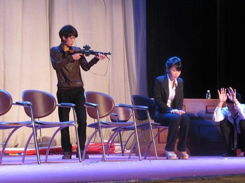 㶫ʯͻѧԺѧ׽컰רȡԲɹ