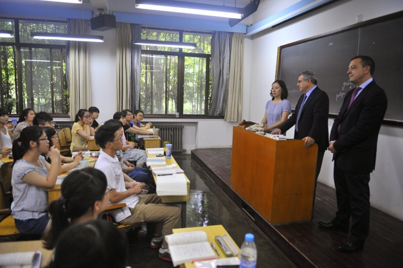 邵进副院长会见马德里商学院Segundo Huarte副院长一行