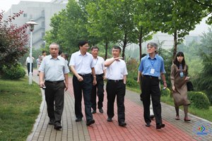 2013鲁台高等教育论坛的台湾高校代表来济南大学访问