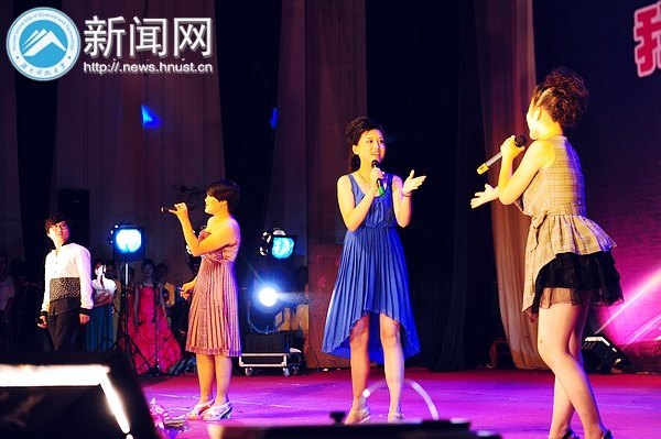 十年青春,梦想在路上:组建十周年主题晚会助力“科大梦”