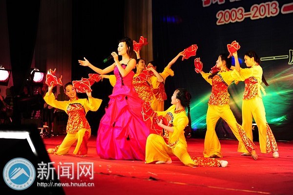 十年青春,梦想在路上:组建十周年主题晚会助力“科大梦”