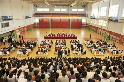 长春建筑学院2013届毕业典礼圆满落幕