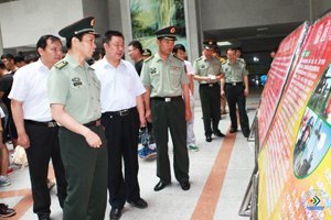 “驻济高校大学生征兵启动仪式”在济南大学举行