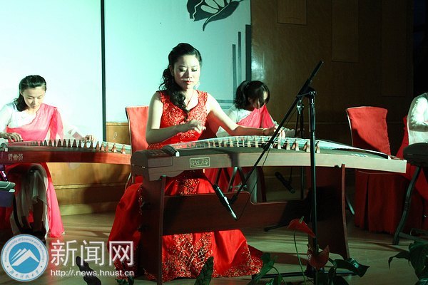 一弦一柱奏响筝,静诗指尖绽放:杨倩雯古筝专场音乐会成功举行