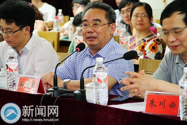 “有话对党说”青年学生代表座谈会顺利召开