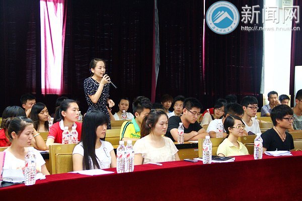 “有话对党说”青年学生代表座谈会顺利召开