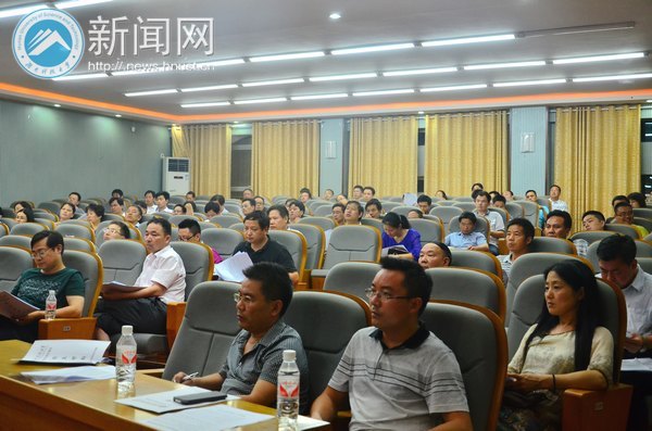 ѧУ����2013��������������