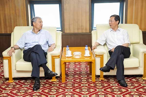 国家知识产权局局长田力普来烟台大学作专场报告