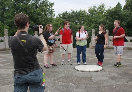 美国大学代表团在临海古城作文化考察