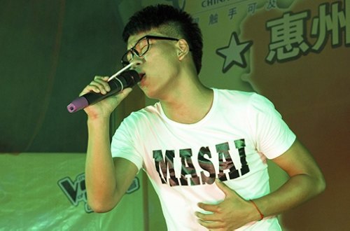 惠州学院学生夺得惠州高校K歌达人总决赛冠军