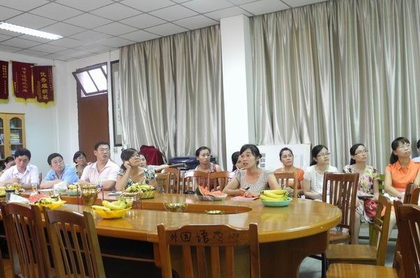 马波、黎海燕博士为外国语学院作讲座