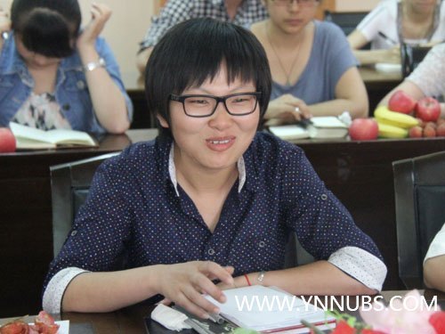 云南师范大学商学院召开2013届优秀毕业生代表座谈会