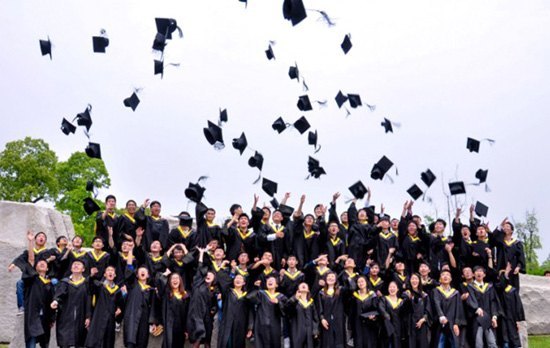 毕业季——“最青春”毕业留影