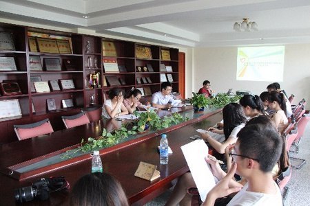 研究生支教团工作总结暨经验交流会召开