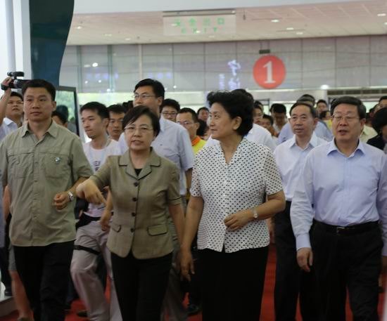 ��������ѧԺѧ����Ʒ�μ�ȫ��ְҵԺУѧ��������ƷչǢ�Ტϲ��Ѽ�