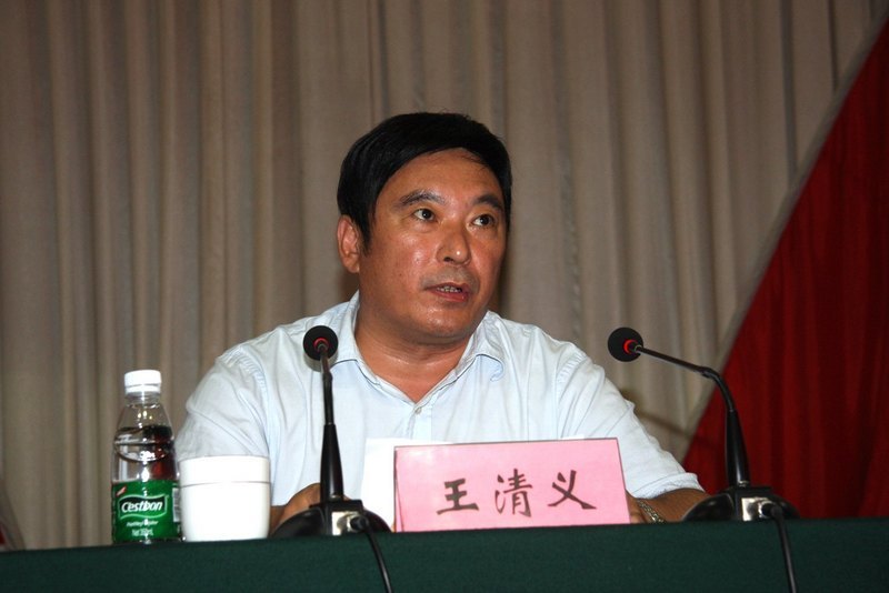 许昌学院扎实开展扶贫工作