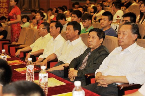 长春建筑学院举行“青春点燃中国梦”纪念建党92周年音乐诗歌朗诵会