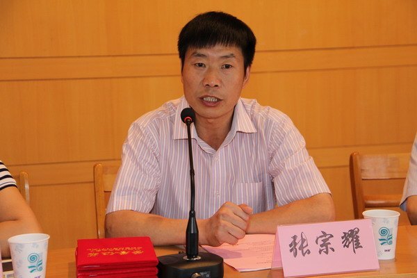 ���ݹ�ѧԺ�����½�����ͨ��У��ҵ����ǰ��ѵ���ҵ����