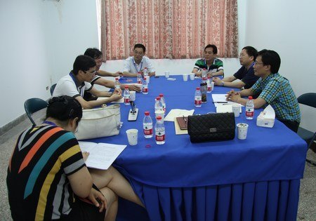 ʡ����Ժ�쵼��У����