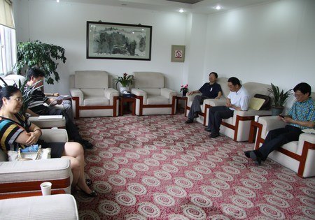 ʡ����Ժ�쵼��У����