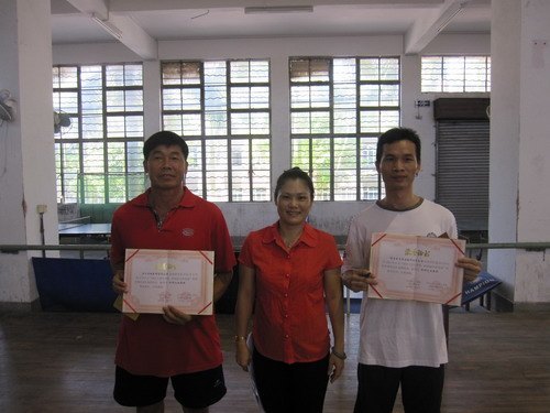 体育学系党总支举行“迎七一、促和谐”党员知识及趣味运动竞赛主题活动