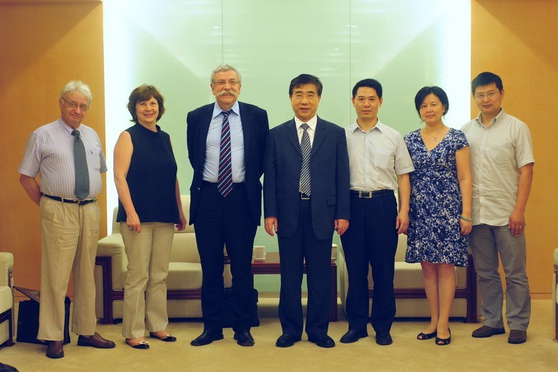 徐明稚校长会见法国国际信息处理科学学校校长芬慈教授一行