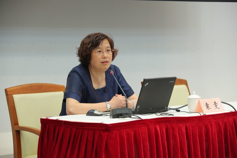 �Ϻ��н�ί������Ԭ����У����ί������ѧϰ��������