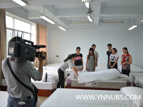 ���ϵ���̨ר�ⱨ������ʦ����ѧ��ѧԺ��ѧʵ��