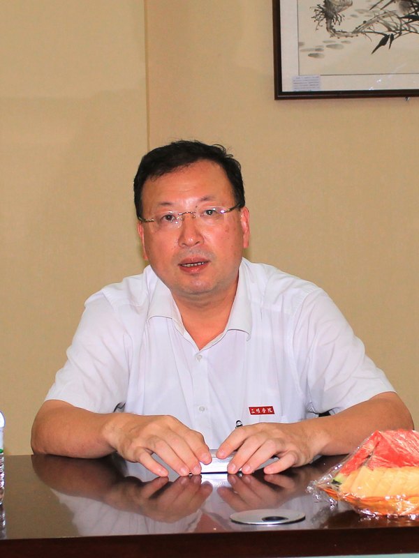 情系母校 关注发展