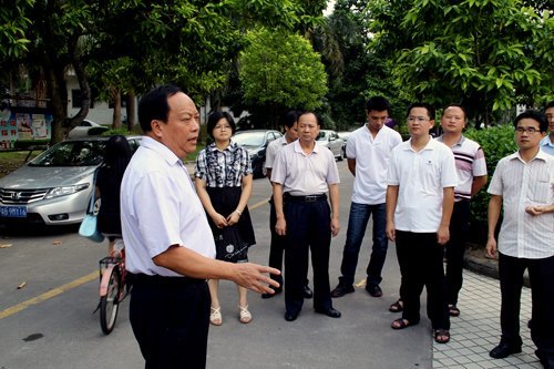 惠州学院开展2013届毕业生文明离校宿舍检查工作