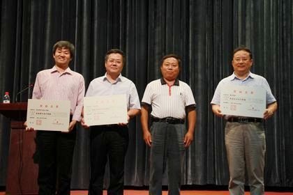 ѧУ�ٿ���ѧ�깤���ܽ�����ѧ�깤���������