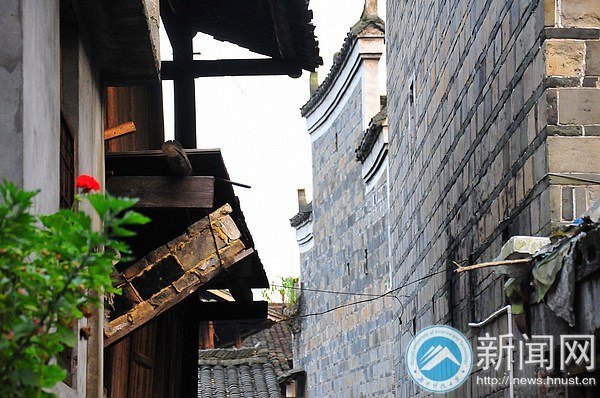 爱心之旅 再度启程——湖南科技大学学雷锋志愿服务组回访怀化高椅古村
