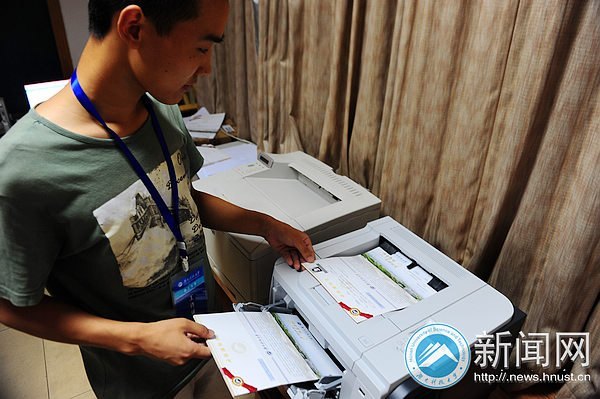 2013高考本科一批今日开录 湖南科技大学录取工作进展顺利