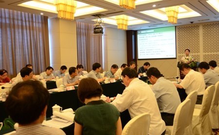 上海地方高校十大工程支持项目中期绩效评价组来上海电力学院考察