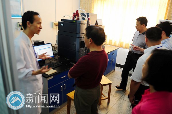 湖南科技大学“理论化学与分子模拟”省部共建教育部重点实验室建设项目通过验收