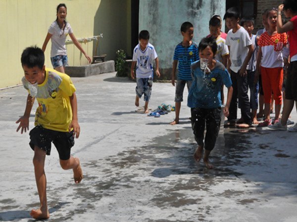 �޳Ǵ�����ڰࣺ�����벥���ں������ļ�